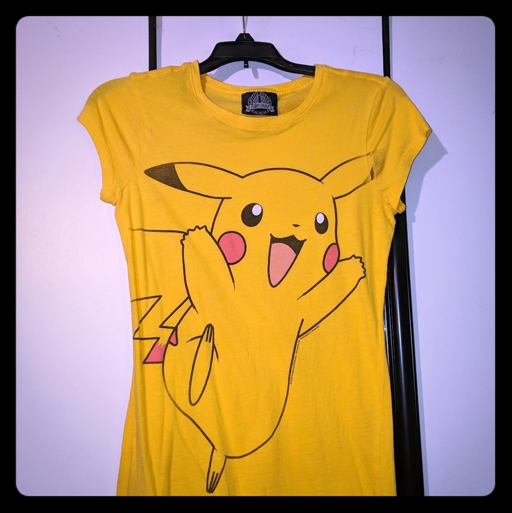 Yellow pikachu shirt